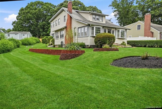 18 2nd Avenue, Port Jefferson, NY 11777
