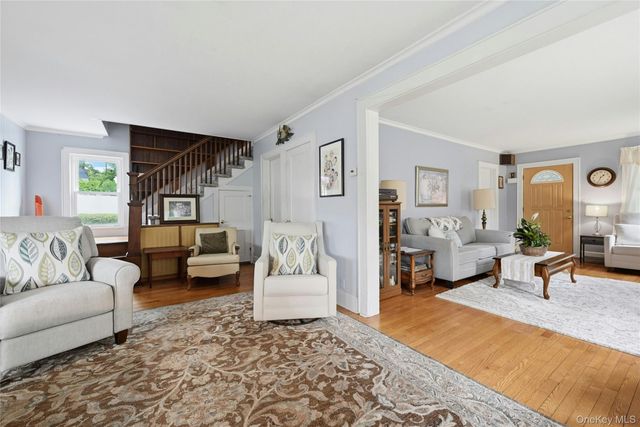 18 2nd Avenue, Port Jefferson, NY 11777
