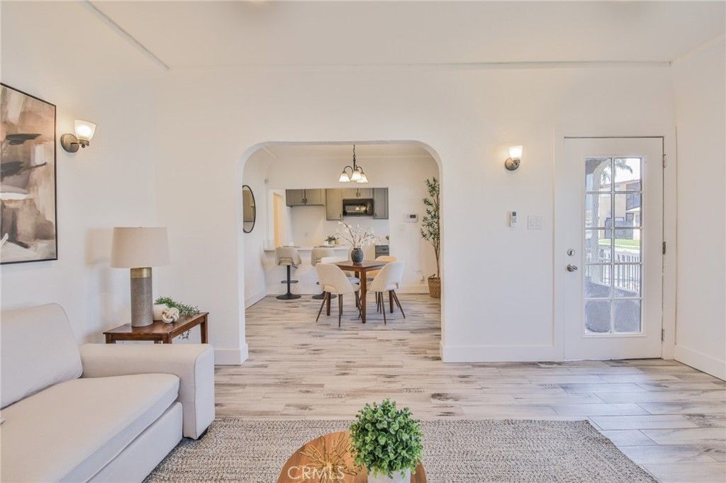 Image 10 of property listing at 8110 S Denker, Los Angeles, CA 90047