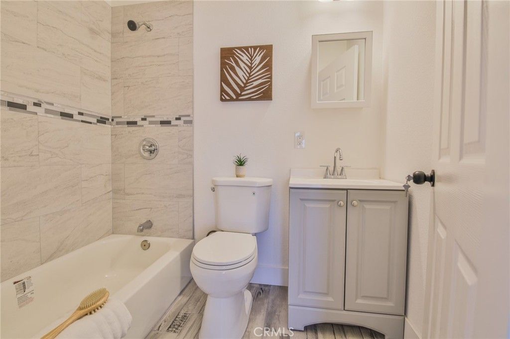 Image 23 of property listing at 8110 S Denker, Los Angeles, CA 90047