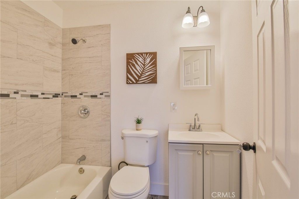 Image 24 of property listing at 8110 S Denker, Los Angeles, CA 90047