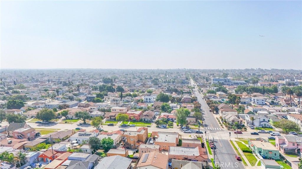 Image 35 of property listing at 8110 S Denker, Los Angeles, CA 90047