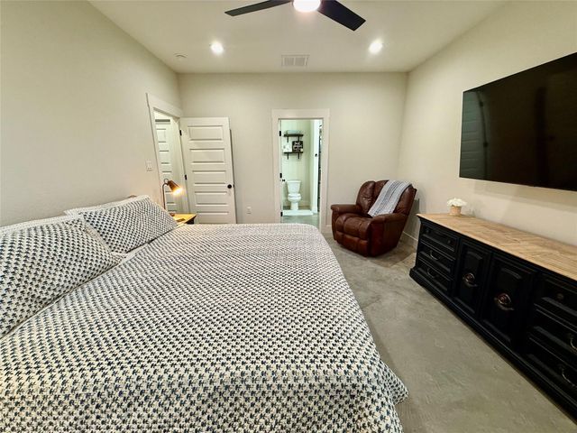 133 Ellis Lane, West Columbia, TX 77486