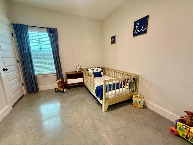 133 Ellis Lane, West Columbia, TX 77486