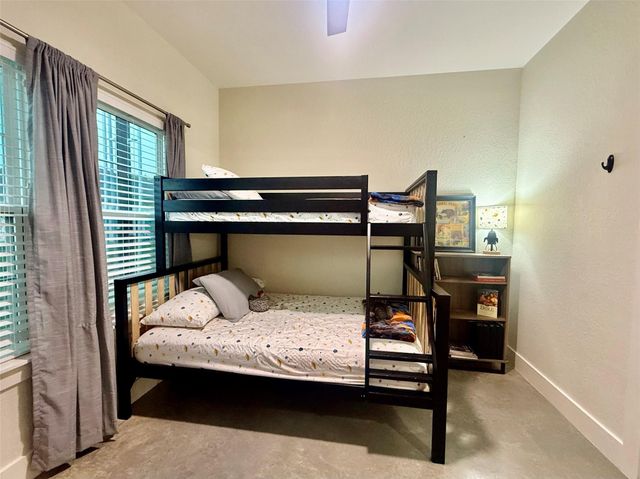 133 Ellis Lane, West Columbia, TX 77486