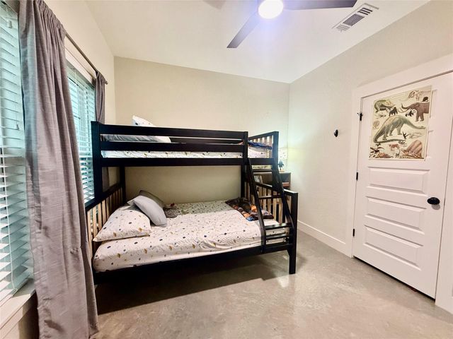 133 Ellis Lane, West Columbia, TX 77486