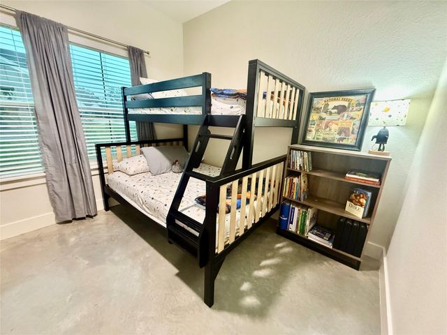 133 Ellis Lane, West Columbia, TX 77486