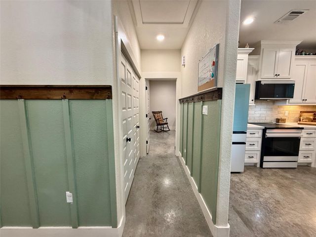 133 Ellis Lane, West Columbia, TX 77486