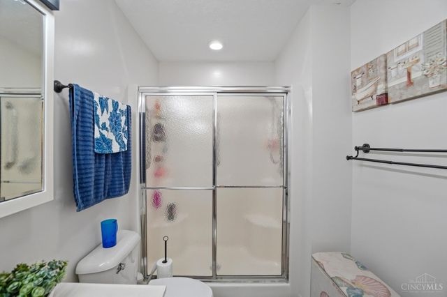 1464 Woodside Drive, Wilmington, OH 45177