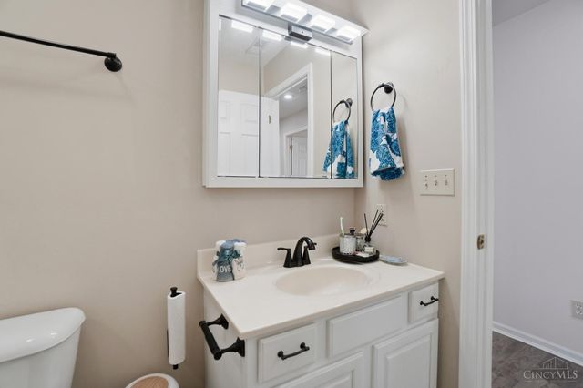 1464 Woodside Drive, Wilmington, OH 45177