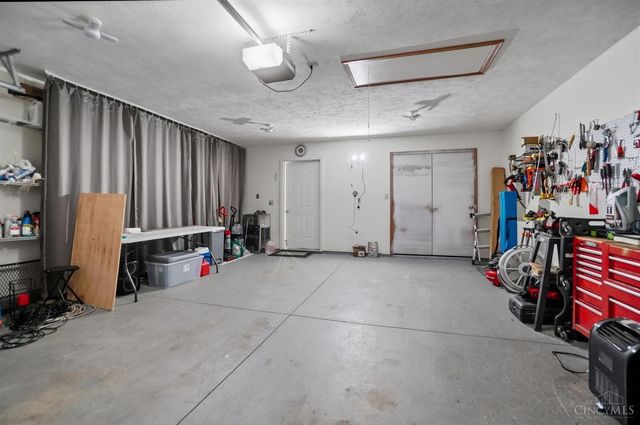 1464 Woodside Drive, Wilmington, OH 45177