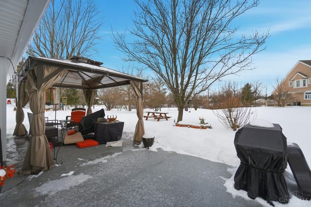 1464 Woodside Drive, Wilmington, OH 45177