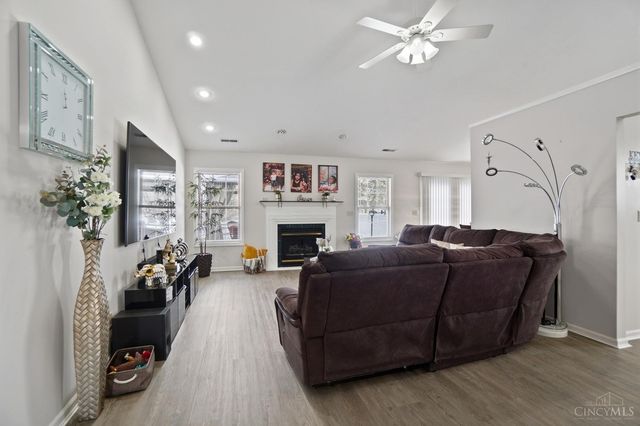 1464 Woodside Drive, Wilmington, OH 45177