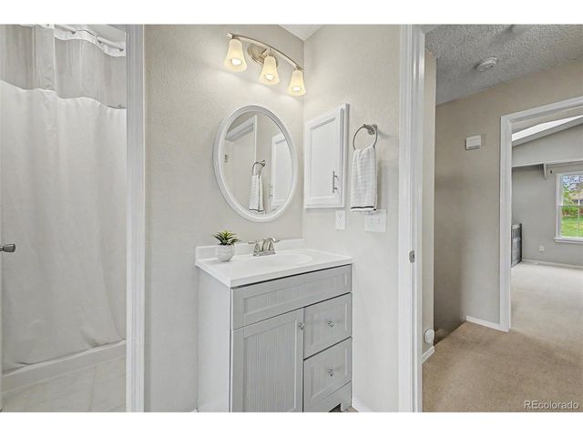 9502 W Ontario Dr, Littleton, CO 80128