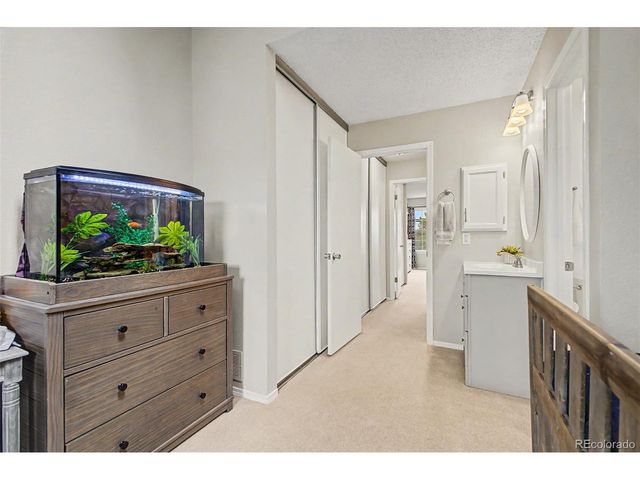 9502 W Ontario Dr, Littleton, CO 80128