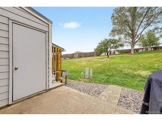 9502 W Ontario Dr, Littleton, CO 80128