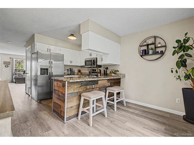 9502 W Ontario Dr, Littleton, CO 80128