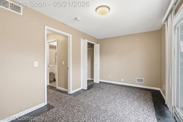8003 William Street, Taylor, MI 48180