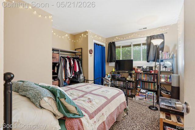 8003 William Street, Taylor, MI 48180