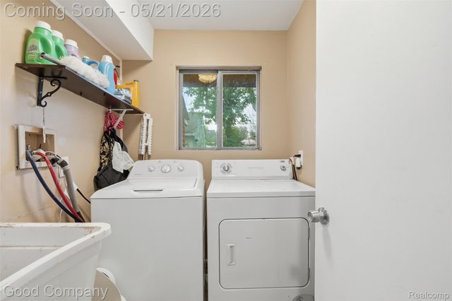8003 William Street, Taylor, MI 48180