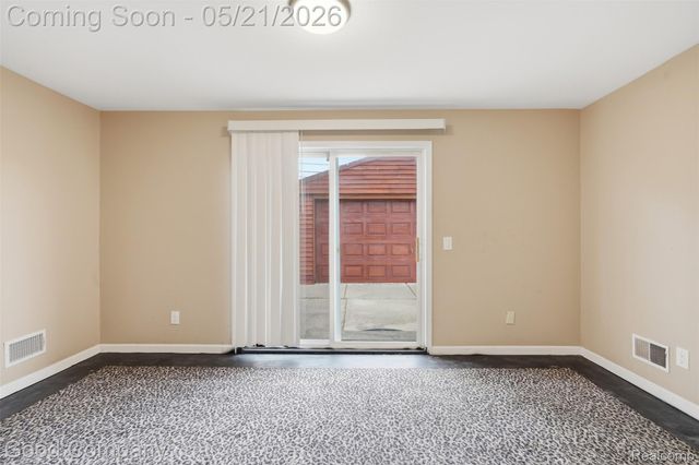 8003 William Street, Taylor, MI 48180