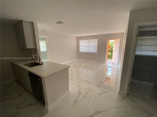10425 NW 7th St 204, Pembroke Pines, FL 33026