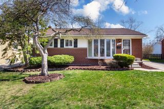 16717 Windermere Circle, Southgate, MI 48195