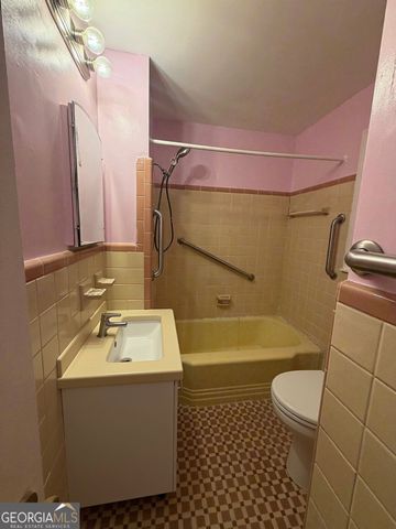 4455 Hillpine Road, Forest Park, GA 30297