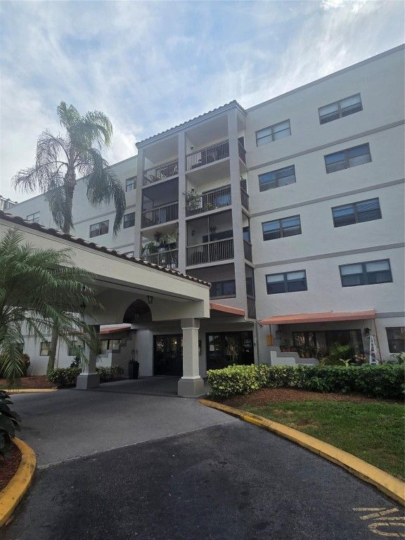 701 NW 19th Street 401, Fort Lauderdale, FL 33311