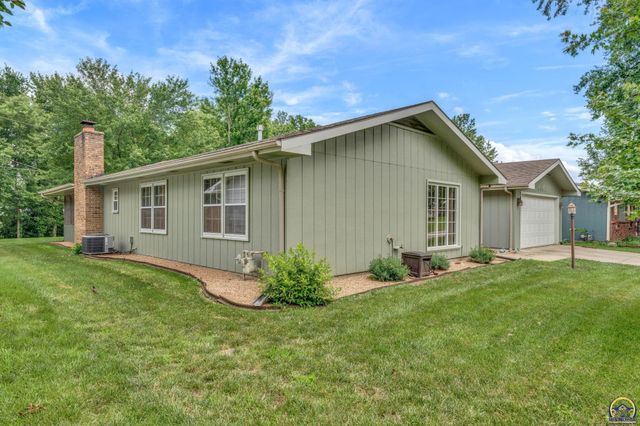 2904 Belle Haven, Lawrence, KS 66046