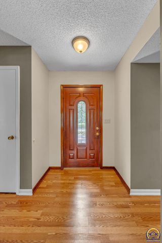 2904 Belle Haven, Lawrence, KS 66046
