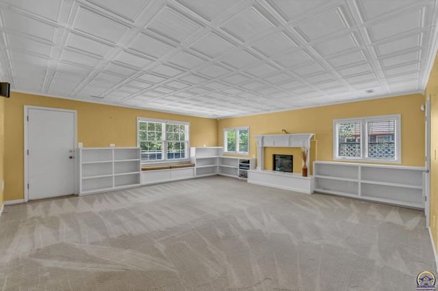 2904 Belle Haven, Lawrence, KS 66046