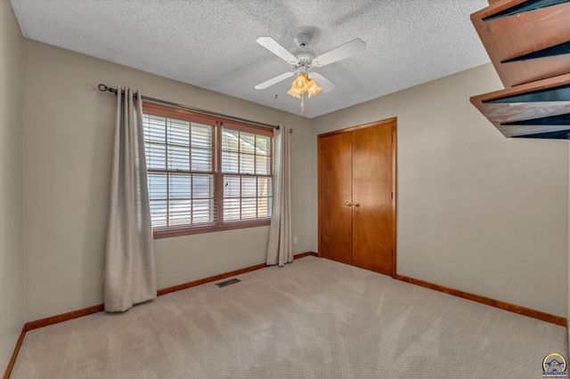 2904 Belle Haven, Lawrence, KS 66046