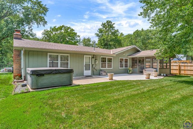 2904 Belle Haven, Lawrence, KS 66046