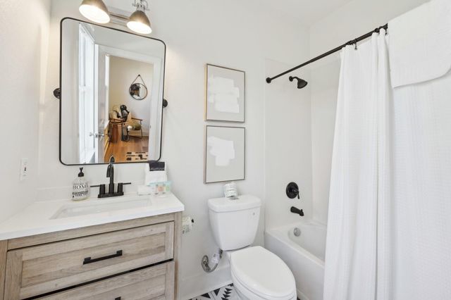 4130 King Rail Circle, Galveston, TX 77554