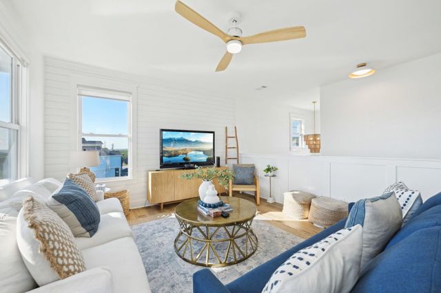 4130 King Rail Circle, Galveston, TX 77554