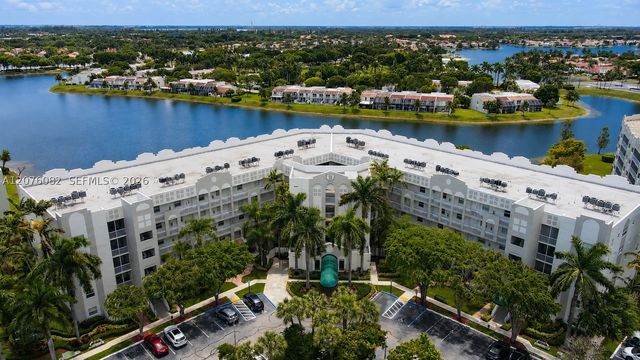 10750 NW 66th St 413, Doral, FL 33178