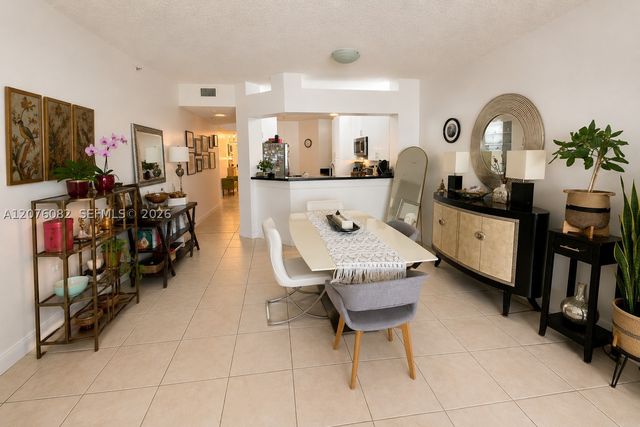 10750 NW 66th St 413, Doral, FL 33178
