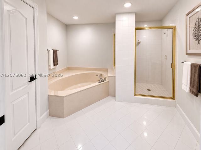 10750 NW 66th St 413, Doral, FL 33178