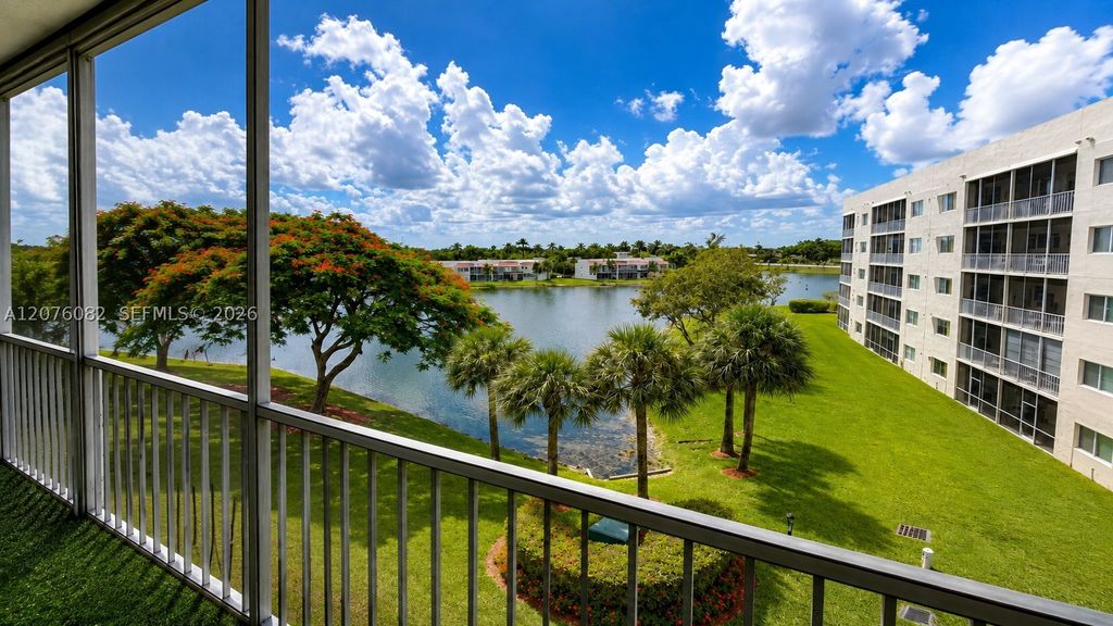 10750 NW 66th St 413, Doral, FL 33178