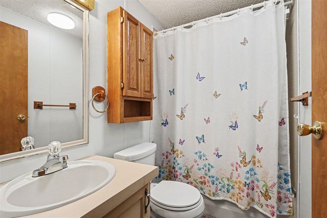 14164 Riverside Drive, Constantine, MI 49042