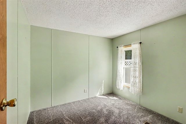 14164 Riverside Drive, Constantine, MI 49042
