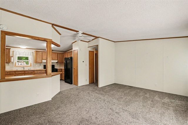 14164 Riverside Drive, Constantine, MI 49042
