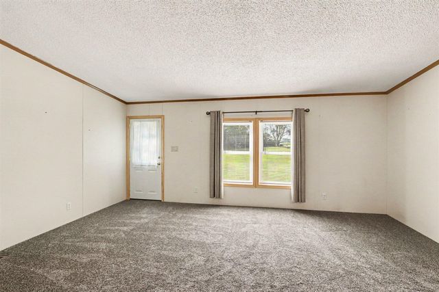 14164 Riverside Drive, Constantine, MI 49042
