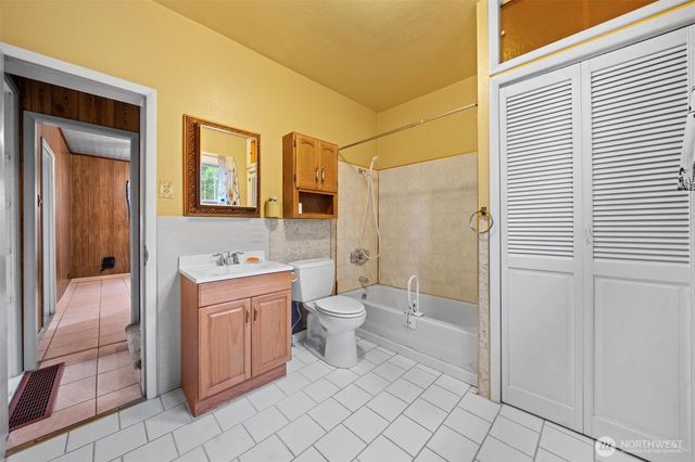 1114 N Prospect Street, Tacoma, WA 98406