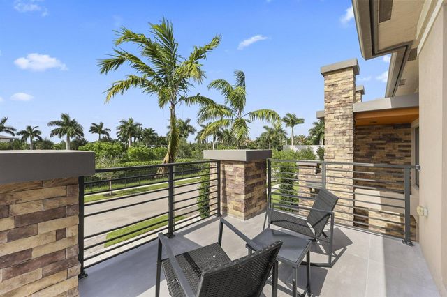 10432 N Lago Vista Circle, Parkland, FL 33076