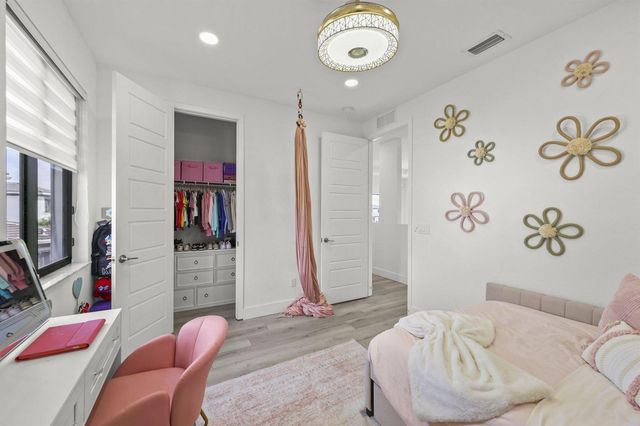 10432 N Lago Vista Circle, Parkland, FL 33076