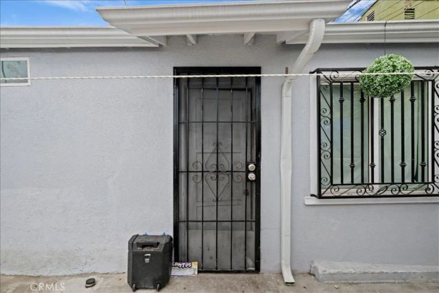 3529 10th Avenue, Los Angeles, CA 90018