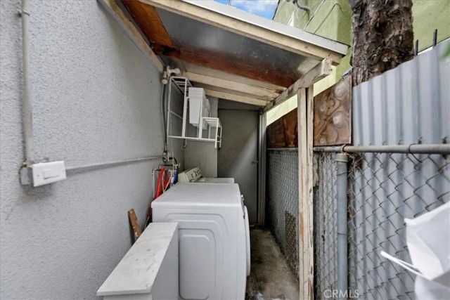 3529 10th Avenue, Los Angeles, CA 90018