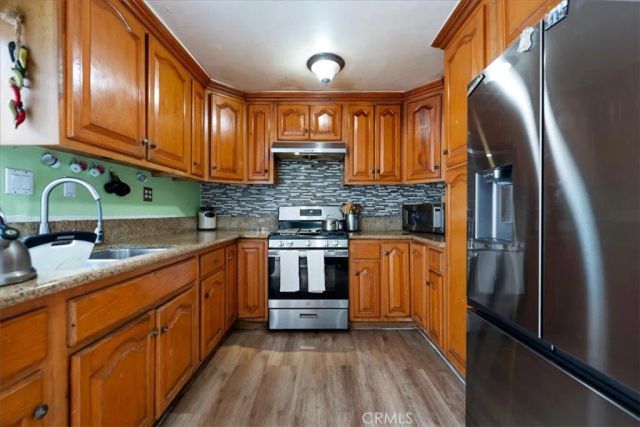 3529 10th Avenue, Los Angeles, CA 90018
